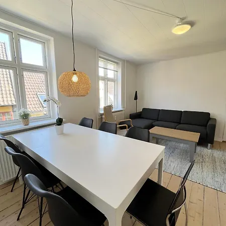 Appartement Luxurious 3 Bedroom Near Jomfru Ane Gade Aalborg